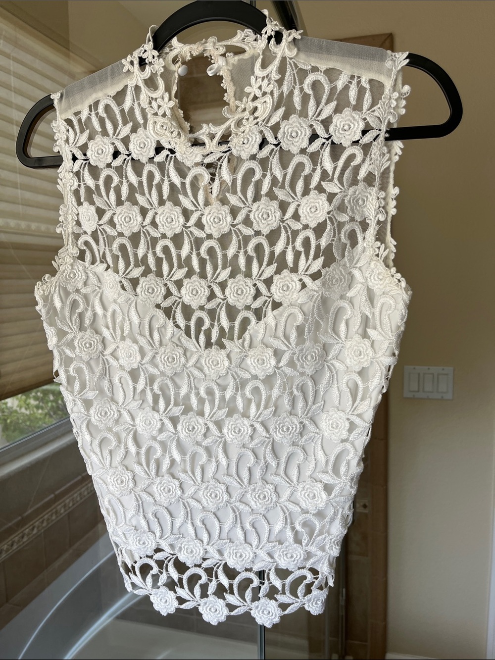 Neiman Marcus Cream Lace Trim Camisole